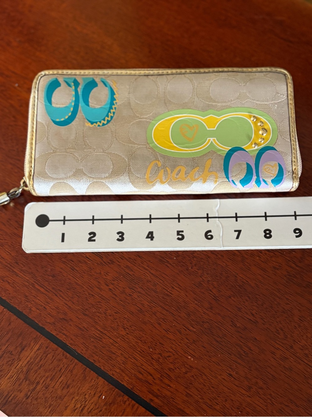 Coach Vintage Poppy Signature Graffiti Beige Zip Around Wallet - Picture 9 of 9
